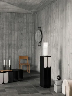 Kristina Dam Metall-Dekosäule Curved