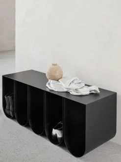 Kristina Dam Metall-Sitzbank Curved