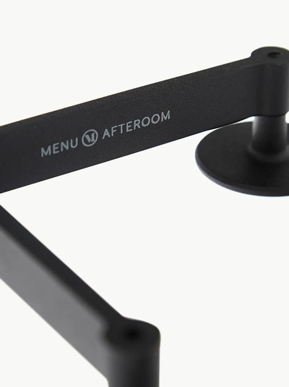 Audo Copenhagen Metall-Wandgarderobe Afteroom