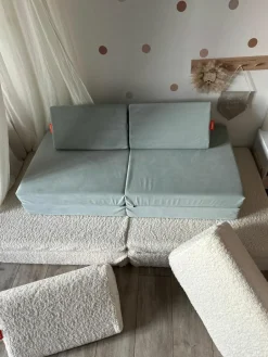 Kinder Funzy Modulares Kinder-Spielsofa Mila aus Samt, handgefertigt