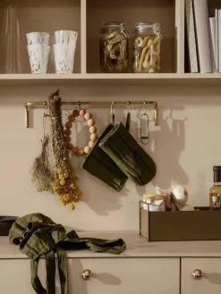 ferm LIVING Ofenhandschuh Hale