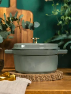 Staub Runder Bräter La Cocotte aus Gusseisen