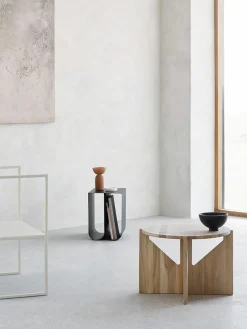 Kristina Dam Runder Couchtisch Future aus