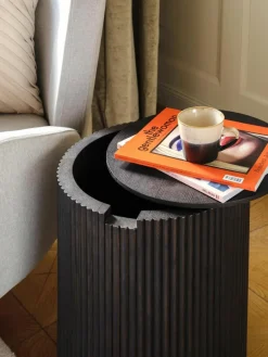 Westwing Collection Runder Holz-Beistelltisch Nele mit Stauraum