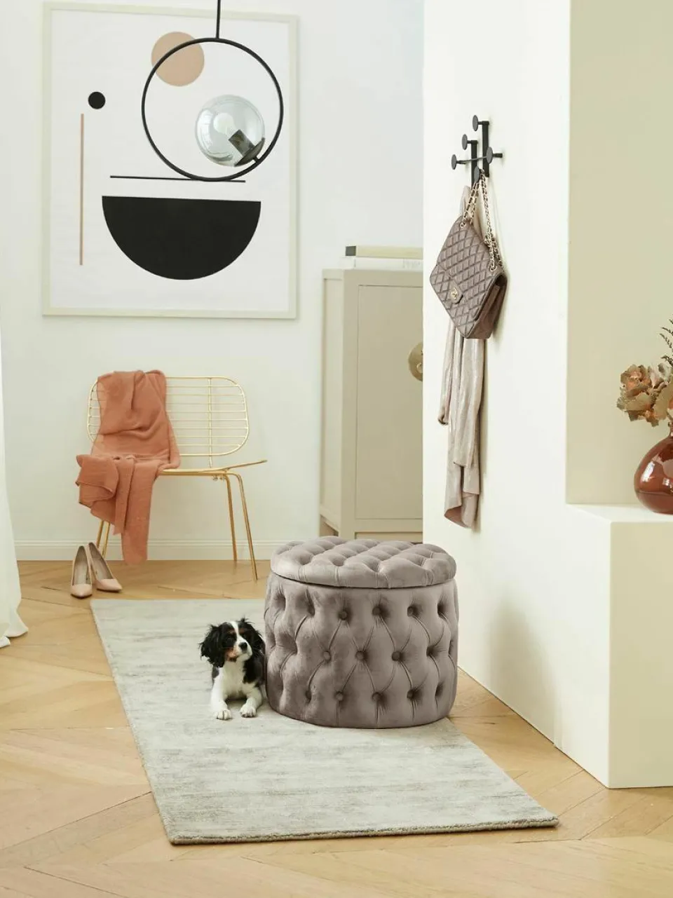 Westwing Collection Samt-Hocker Chiara mit Stauraum