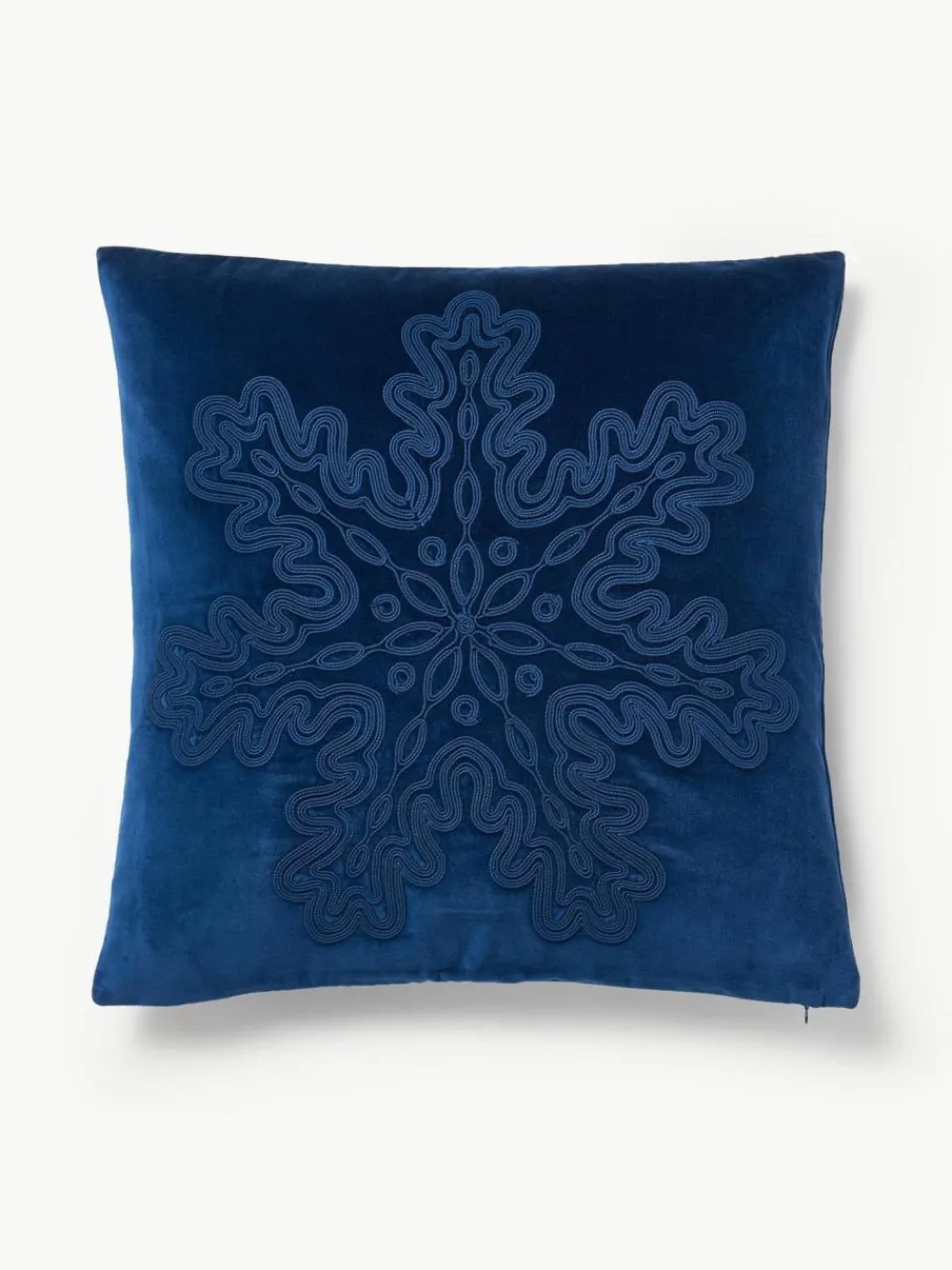 Westwing Collection Samt-Kissenhülle Celeste mit winterlichem Motiv