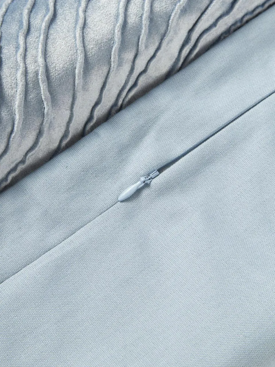 Westwing Collection Samt-Kissenhülle Nisha mit Strukturmuster