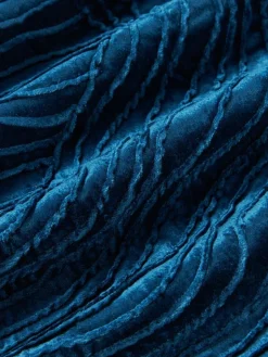 Westwing Collection Samt-Kissenhülle Nisha mit Strukturmuster