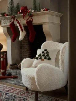 Westwing Collection Samt-Kissenhülle Skyler mit weihnachtlichem Motiv und Quasten