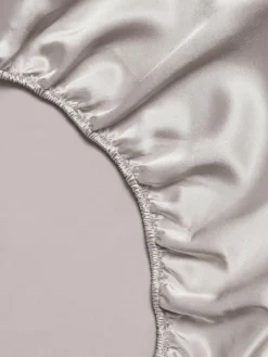 Westwing Collection Seiden-Spannbettlaken Sylvie