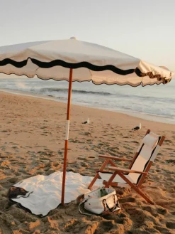 Business & Pleasure Strandtuch Wave