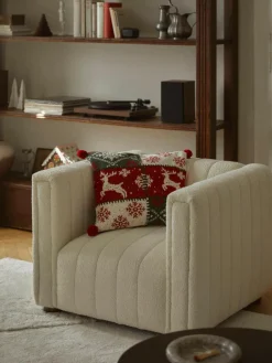 Westwing Collection Strick-Kissenhülle Derby mit weihnachtlichem Motiv