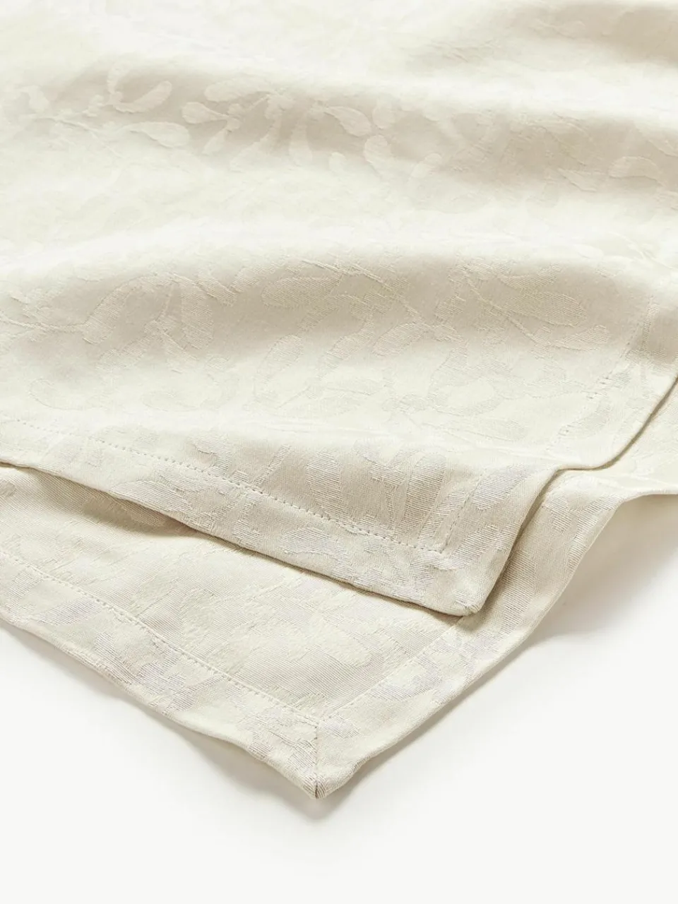 Westwing Collection Tischdecke Hollyn mit winterlichem Motiv