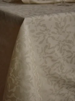 Westwing Collection Tischdecke Hollyn mit winterlichem Motiv