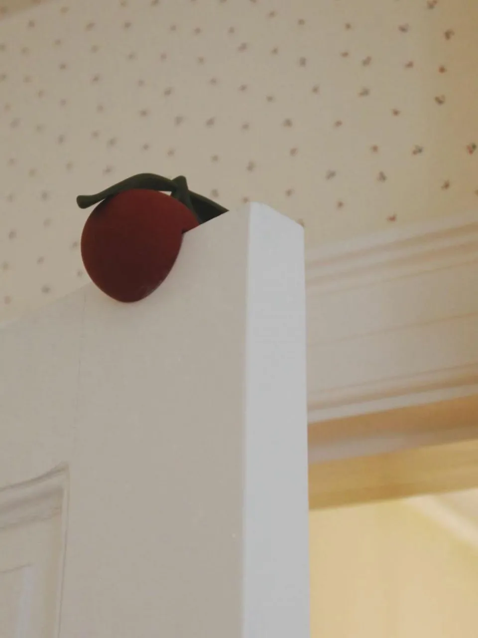 Kinder Konges Slojd Türstopper Cherry