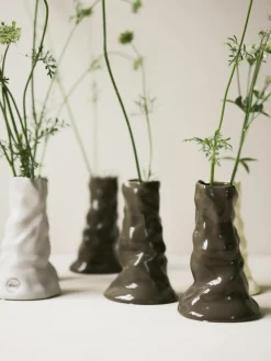 DBKD Vase Bloom aus Keramik, H 15 cm