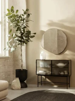 ferm LIVING Vitrine Haze mit Glastüren