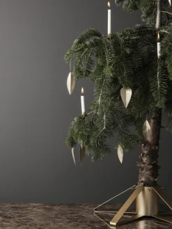 ferm LIVING Weihnachtsbaumständer Flake